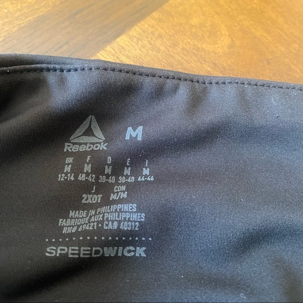 Reebok capri leggings bundle EUC - Picture 3 of 7